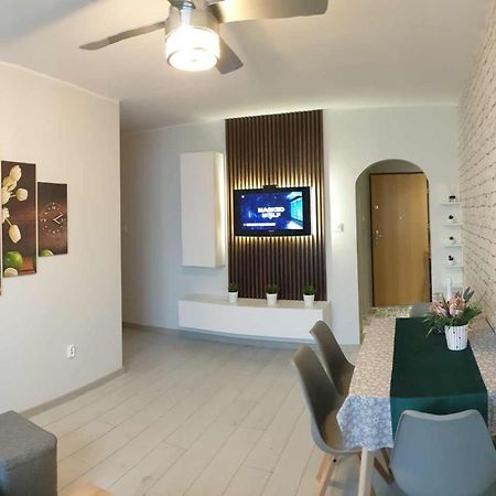 Apartament 2+2 Konin  Luaran gambar